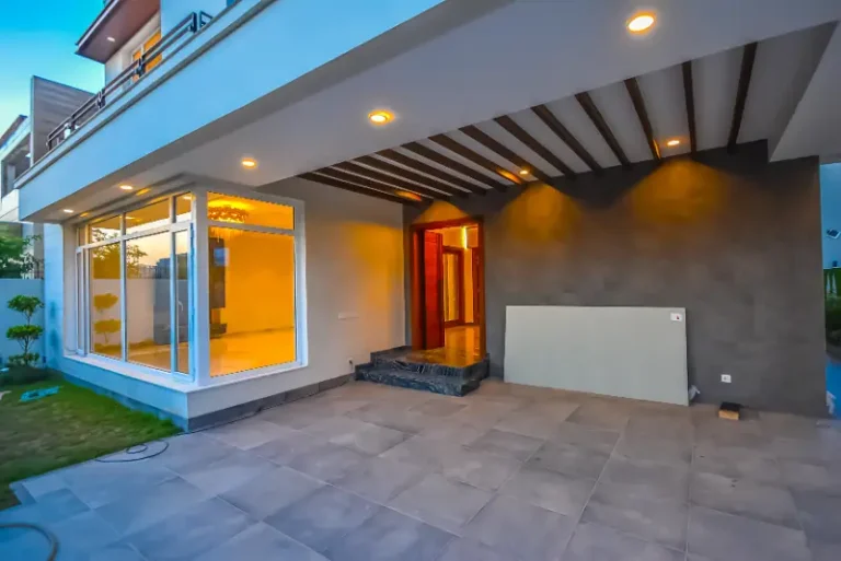 10 Marla House — Satellite Town, Gujranwala - Gujranwala