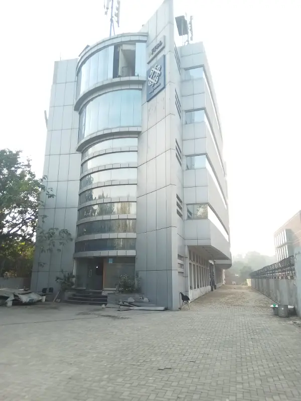 Commercial Plaza — Gulberg, Lahore - Lahore